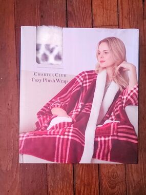 NEW Charter Club Plush Wrap Robe in Animal Print White And Gray w Pockets!